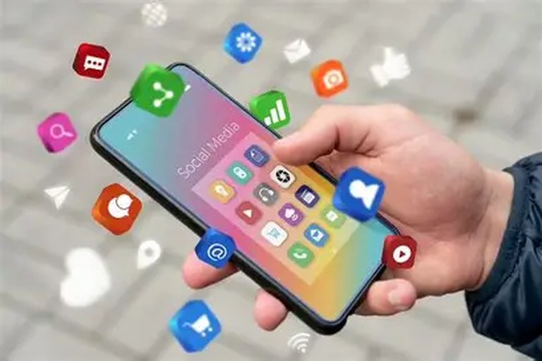 Aplicación móvil ayuda a reportar problemas urbanos