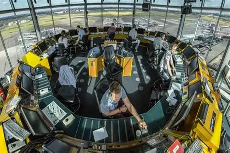 Barajas prueba nuevo sistema de control de tráfico aéreo